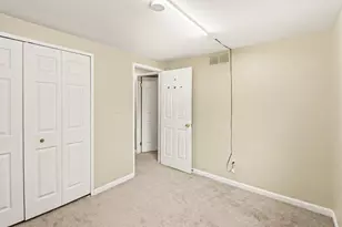 2041 W Franklin Dr, Canton, MI 48187 - Photo 10