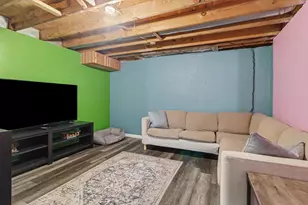 25286 Castlewood Dr, Trenton, MI 48183 - Photo 16
