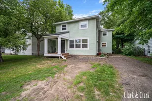 214 N Lincoln St, Howard City, MI 49329 - Photo 1