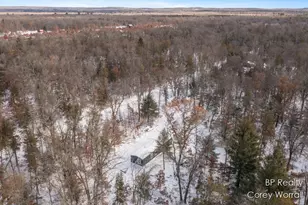 5017 S Sunray Ct, Idlewild, MI 49642 - Photo 24