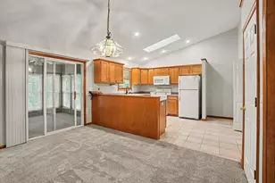 1498 Estero Dr, Portage, MI 49002 - Photo 10