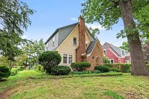 825 Oaklawn St NE, Grand Rapids, MI 49505 - Photo 40