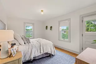 825 Oaklawn St NE, Grand Rapids, MI 49505 - Photo 24