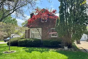 1953 Oxford Rd, Grosse Pointe, MI 48236 - Photo 6