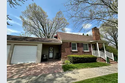 1953 Oxford Road, Grosse Pointe, MI 48236 - Photo 2