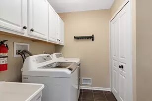 9655 Endicott Ln, Ypsilanti, MI 48197 - Photo 12