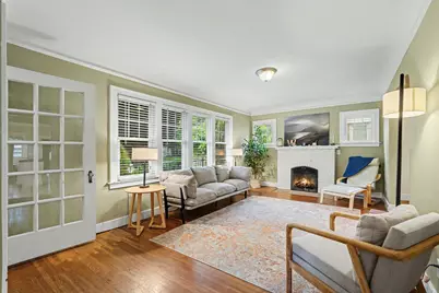 2729 Oakwood Avenue NE, Grand Rapids, MI 49505 - Photo 2