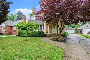 2729 Oakwood Ave NE, Grand Rapids, MI 49505 - Photo 24
