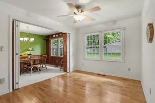 611 N Liberty St, Marshall, MI 49068 - Photo 8