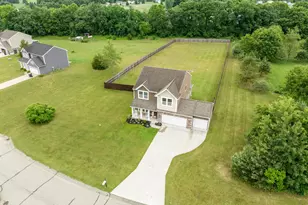 1344 Springview Ct, Middleville, MI 49333 - Photo 2
