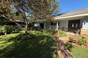55895 Inn-D-Inn Dr, Dowagiac, MI 49047 - Photo 10