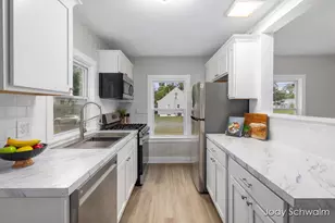 3844 Clyde Park Ave SW, Wyoming, MI 49509 - Photo 12