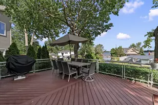 4691 Mapleview Ave, West Bloomfield, MI 48324 - Photo 22