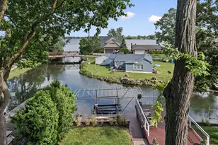 4691 Mapleview Ave, West Bloomfield, MI 48324 - Photo 26