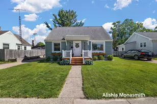 938 Colfax Ave, Grand Haven, MI 49417 - Photo 4