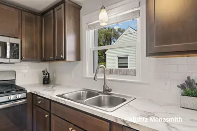 938 Colfax Avenue, Grand Haven, MI 49417 - Photo 20