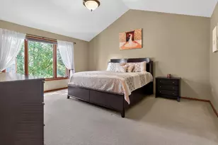 18175 Queensbury Dr, Livonia, MI 48152 - Photo 20