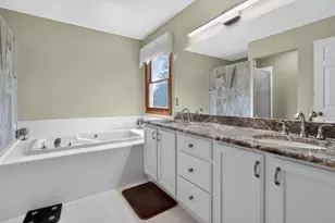 18175 Queensbury Dr, Livonia, MI 48152 - Photo 22