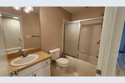 1545 Cass Lake Road #6, Keego Harbor, MI 48320 - Photo 18