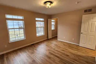 1545 Cass Lake Rd, Keego Harbor, MI 48320 - Photo 12