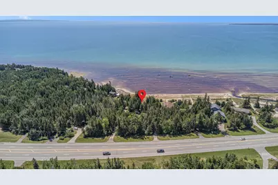 1445 Us-2, Saint Ignace, MI 49781 - Photo 64