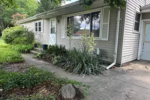 1560 Magnolia St, Kalamazoo, MI 49048 - Photo 6