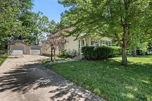 2222 Hoyle Ave NW, Grand Rapids, MI 49544 - Photo 2