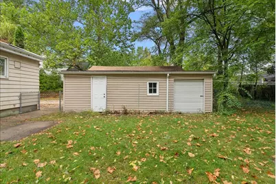 2222 Hoyle Avenue NW, Grand Rapids, MI 49544 - Photo 32