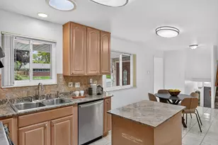 32463 Dunford St, Farmington Hills, MI 48334 - Photo 10