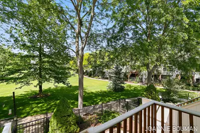 1389 Quarterline Commons #11, Holland, MI 49423 - Photo 2