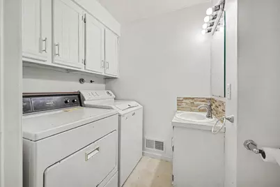 1915 Shorewood Drive, Norton Shores, MI 49441 - Photo 14