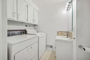 1915 Shorewood Dr, Norton Shores, MI 49441 - Photo 14