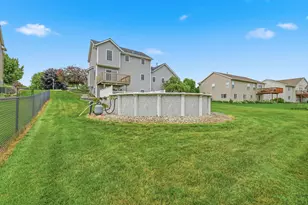 2485 WillowRidge Dr, Jenison, MI 49428 - Photo 2
