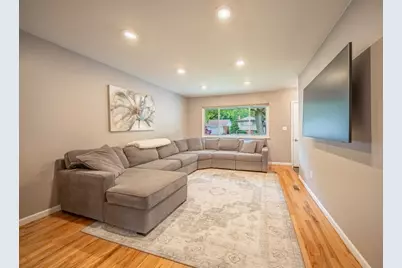 14638 Ellen Drive, Livonia, MI 48154 - Photo 2