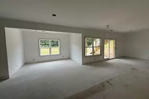 414 Flowerwood Dr, Holland, MI 49424 - Photo 16