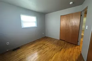 9856 Van Buren St, Belleville, MI 48111 - Photo 18