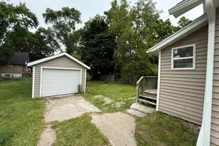 612 Ada Ave, Muskegon, MI 49442 - Photo 2
