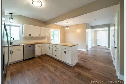 700 Oak Avenue, Muskegon, MI 49442 - Photo 6