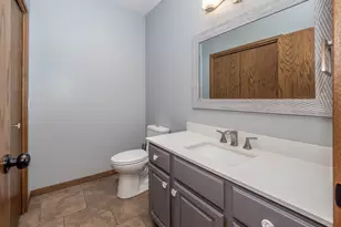 9434 Oakview Dr, Portage, MI 49024 - Photo 16