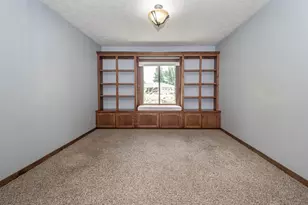 9434 Oakview Dr, Portage, MI 49024 - Photo 14