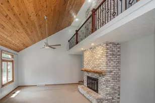 9434 Oakview Dr, Portage, MI 49024 - Photo 6