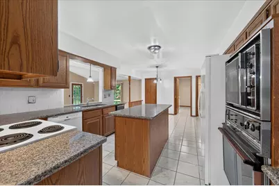 8441 Sarah Lane, Grosse Ile, MI 48138 - Photo 20