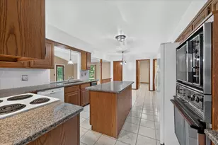 8441 Sarah Ln, Grosse Ile, MI 48138 - Photo 20
