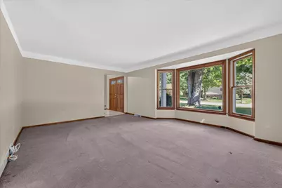 8441 Sarah Lane, Grosse Ile, MI 48138 - Photo 16