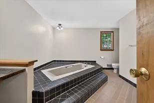 8441 Sarah Ln, Grosse Ile, MI 48138 - Photo 40