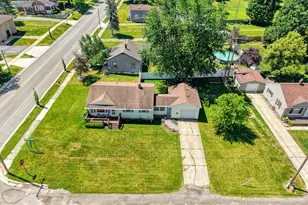 405 Washington St, Dundee, MI 48131 - Photo 24