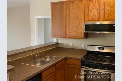 3254 Primrose Lane, Ypsilanti, MI 48197 - Photo 6