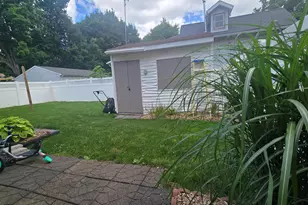 301 N Sheldon St, Charlotte, MI 48813 - Photo 52