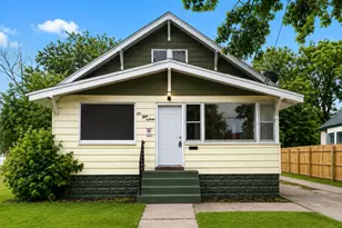 657 Allen Ave, Muskegon, MI 49442 - Photo 1