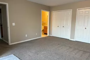 2692 S Knightsbridge Cir, Ann Arbor, MI 48105 - Photo 12